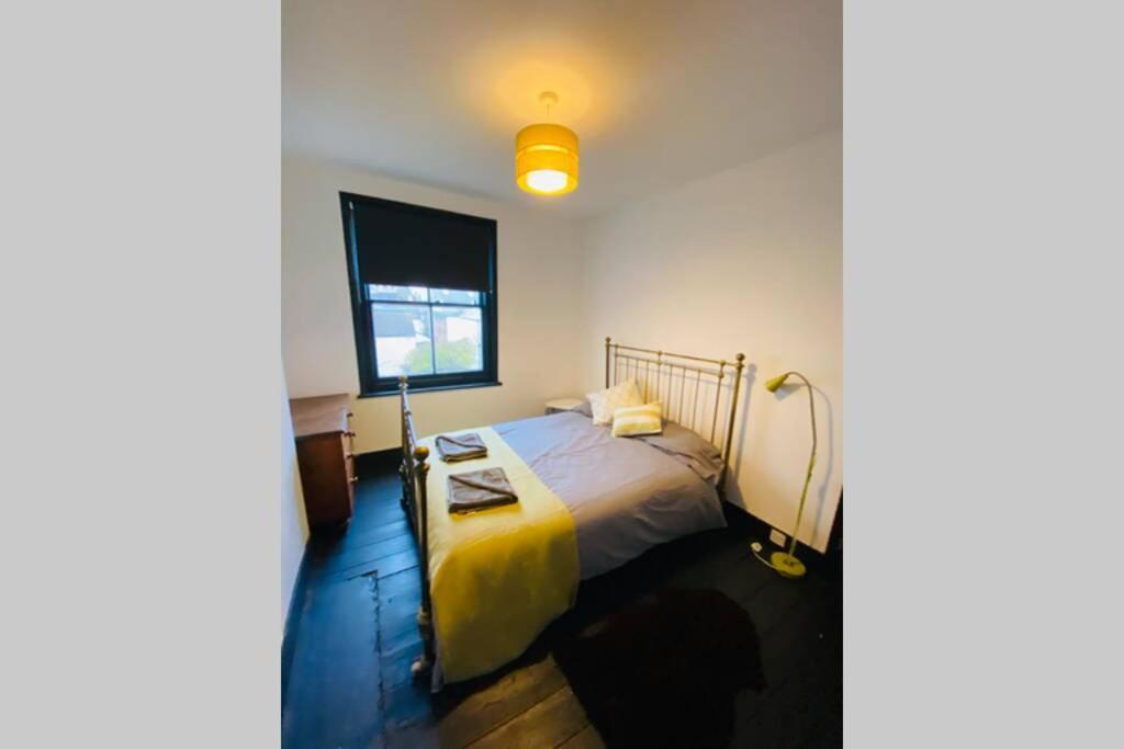 Beautiful First Floor Apartment In St Leonards Exteriör bild