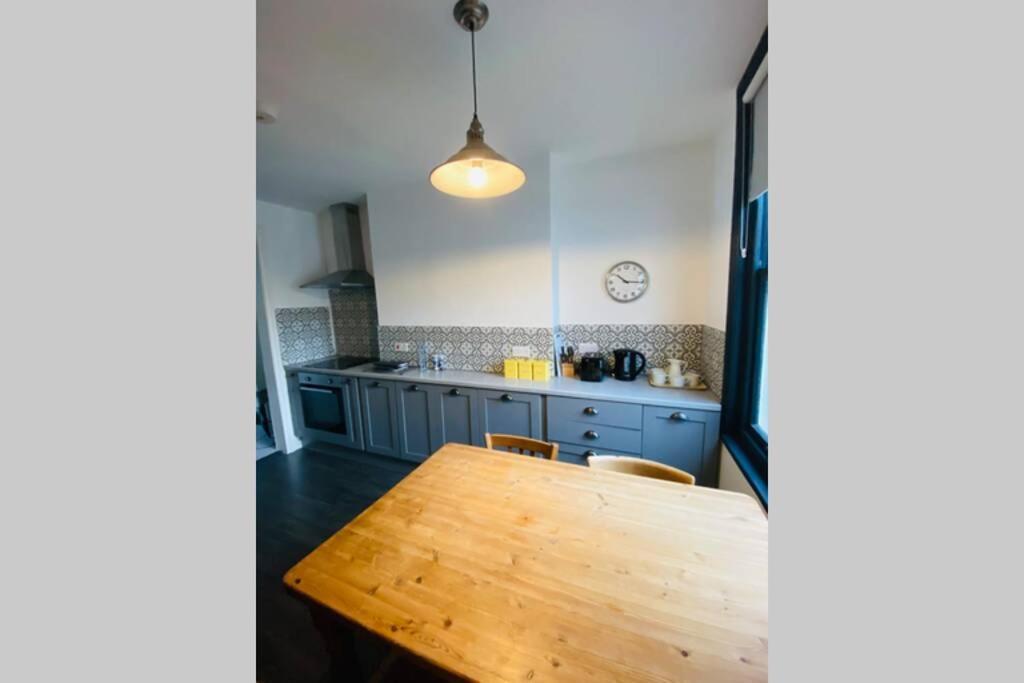 Beautiful First Floor Apartment In St Leonards Exteriör bild